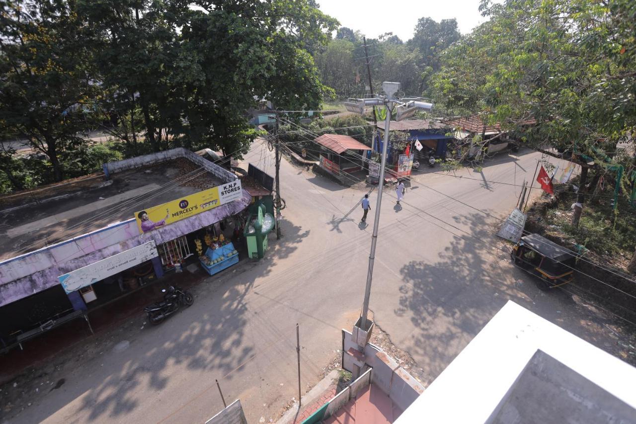 New Star Homes Kotamangalam Bagian luar foto